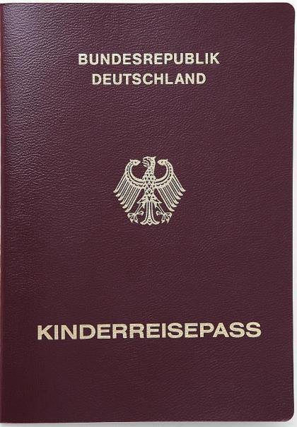 Kinderreisepass. Foto: Auto-Reporter/ADAC